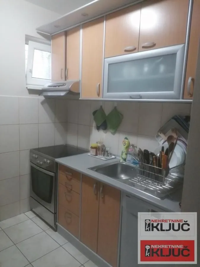 Prodaja, trosoban stan, 87m², Bulevar Oslobodjenja, Novi Sad Sve Podlokacije