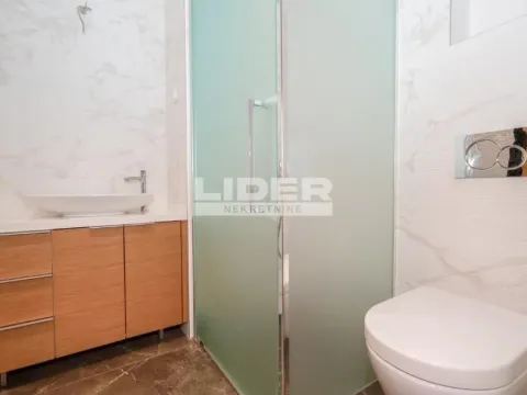 Prodaja, kuća, 279m², Čukarica, Beograd - image 7