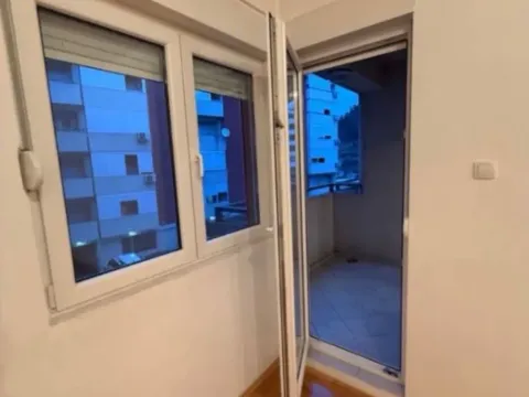 Izdavanje, jednosoban stan, 49m², Ljubović, Podgorica - image 5