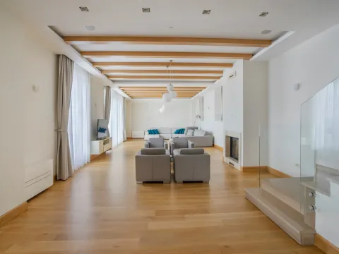 Sale, house, 600m², Blizikuće, Budva - image 9