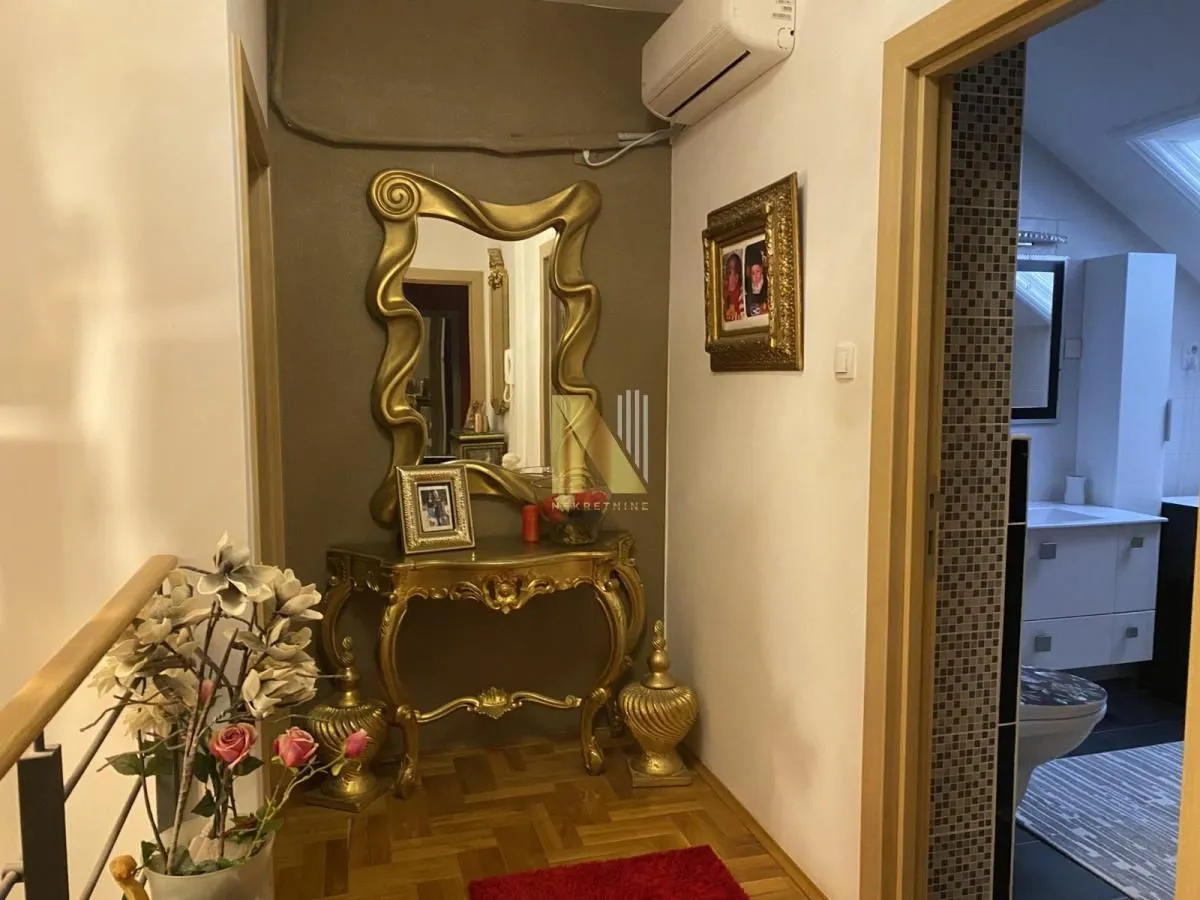 Prodaja, četvorosoban stan, 120m², Novo naselje, Novi Sad