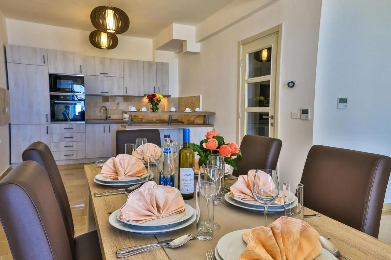 Sale, house, 150m², Reževići, Budva