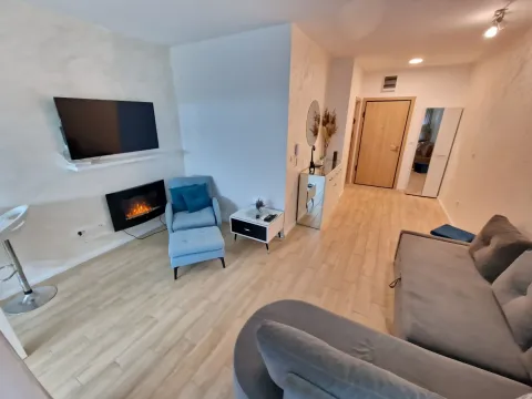 Sale, studio apartment, 31m², Budva, Crna Gora - image 12