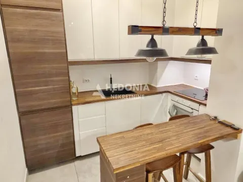 Prodaja, dvosoban stan, 50m², Zemun Centar, Zemun Sve Podlokacije - image 5