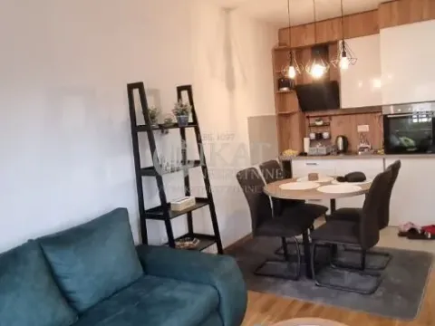 Prodaja, jednosoban stan, 38m2, 25. Maj, Zlatibor Prodaja, jednosoban stan, 38m2, 25. Maj, Zlatibor