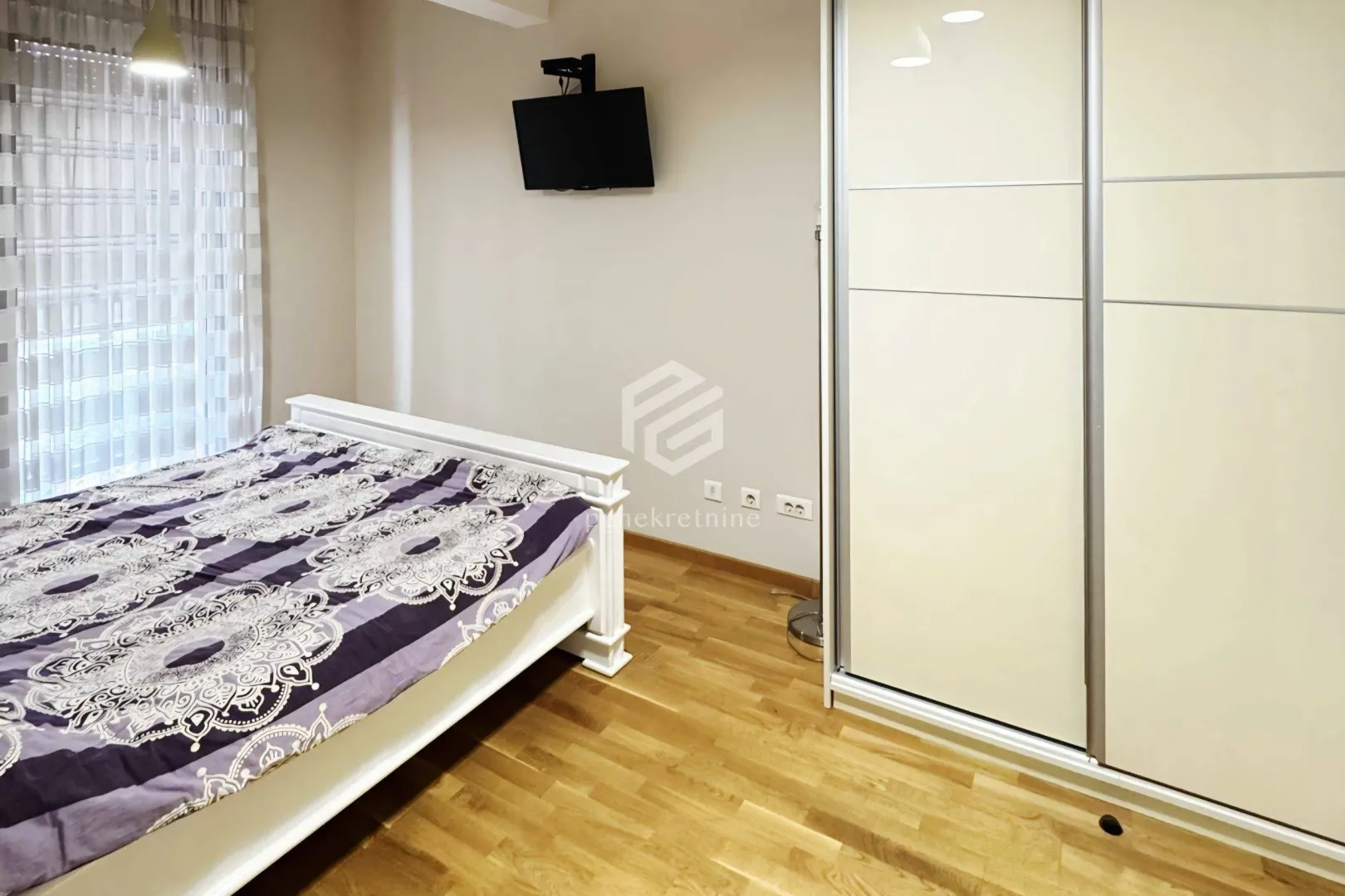 Izdavanje, trosoban stan, 95m², Preko Morače, Podgorica