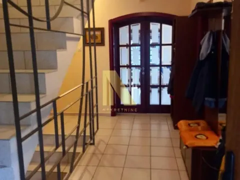 Prodaja, kuća, 336m², Sremska Kamenica, Petrovaradin - image 23