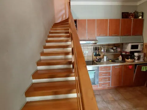Prodaja, četvorosoban stan, 142m², Risan, Kotor - image 3