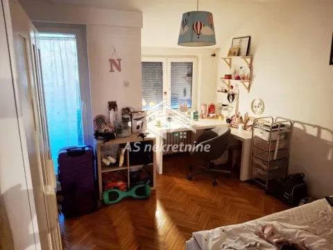 Izdavanje, četvorosoban stan, 108m², Savski Venac, Beograd - image 13
