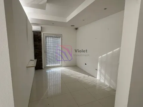 Rent, four bedroom apartment, 125m², City Kvart, Podgorica - image 16