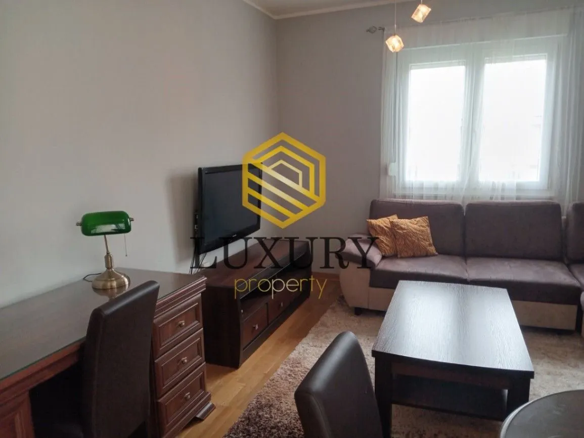 Izdavanje, jednosoban stan, 42m², City Kvart, Podgorica