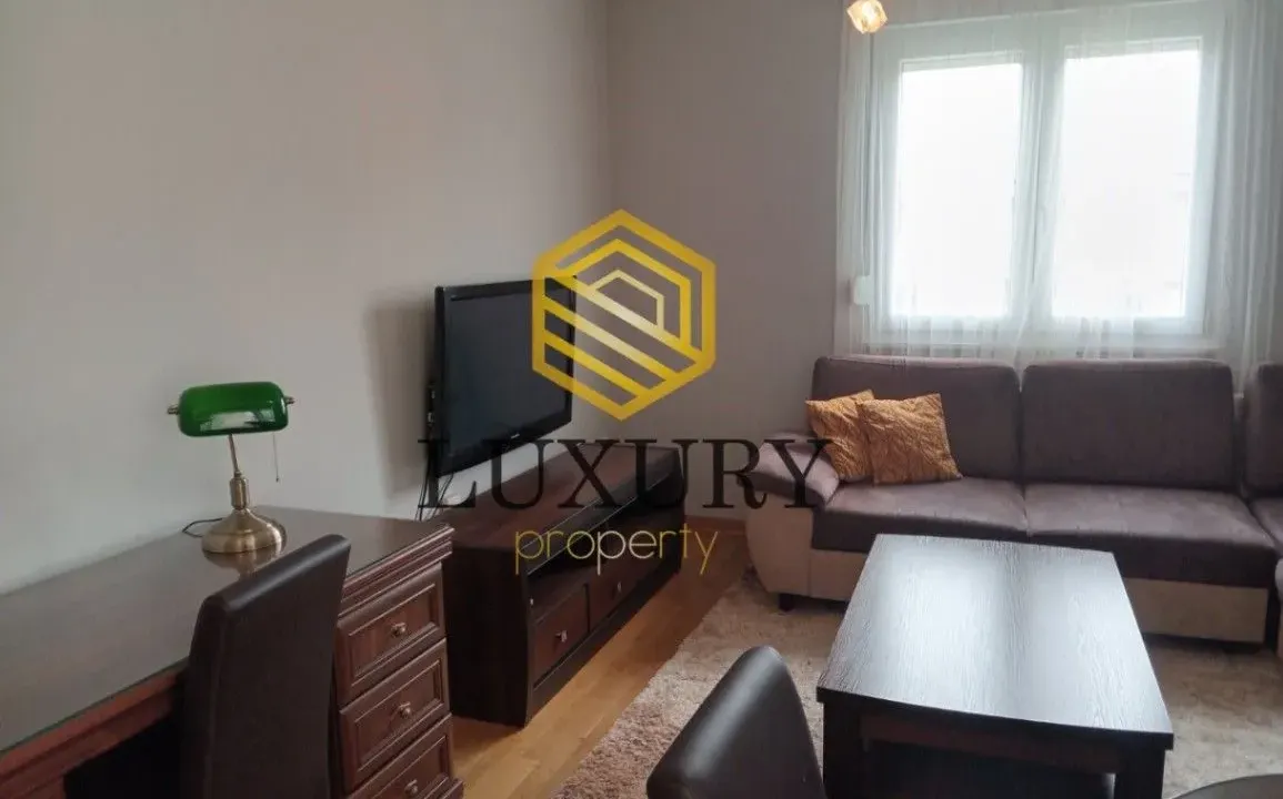 Izdavanje, jednosoban stan, 42m², City Kvart, Podgorica