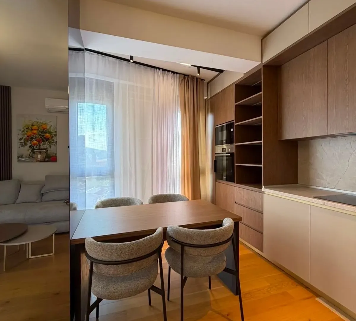 Stan-na-dan, jednosoban stan, 55m², Centar, Bar