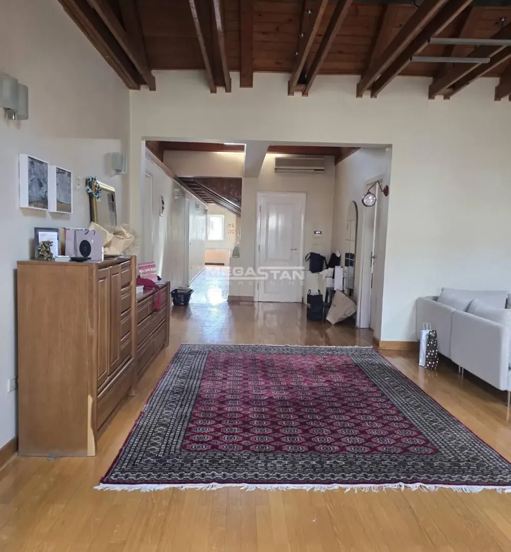 Sale, house, 815m², Vračar Sve Podlokacije, Beograd