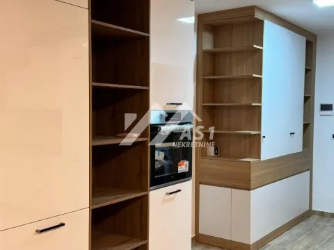 Izdavanje, dvosoban stan, 67m², Sremska Kamenica, Petrovaradin - image 8