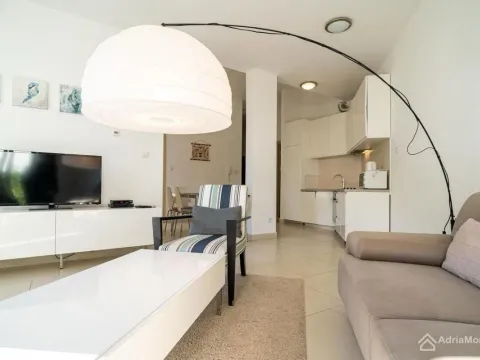 Prodaja, dvosoban stan, 84m², Morinj, Kotor - image 4