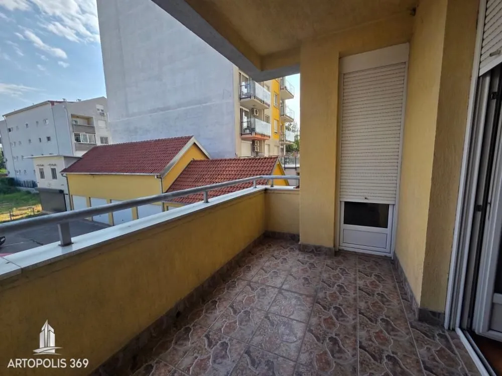Rent, three bedroom apartment, 83m², Zemun Sve Podlokacije, Beograd