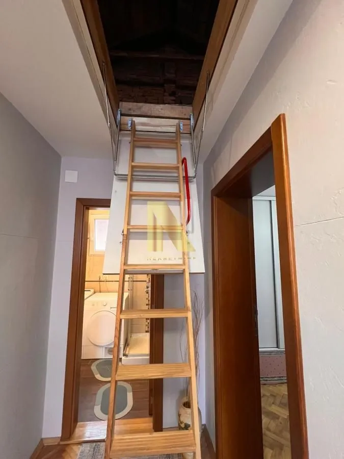 Prodaja, četvorosoban stan, 88m², Veternik, Novi Sad Sve Podlokacije
