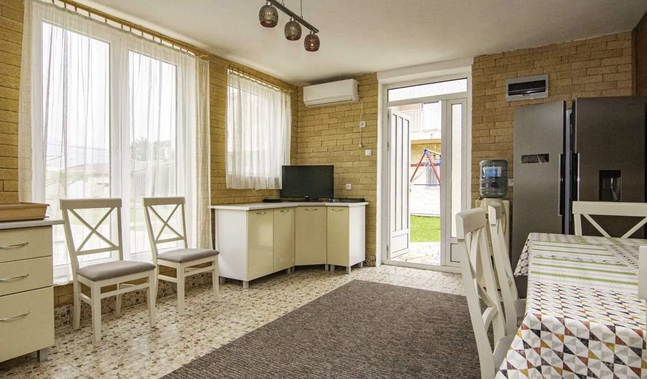 Prodaja, kuća, 400m², Danilovgrad, Crna Gora