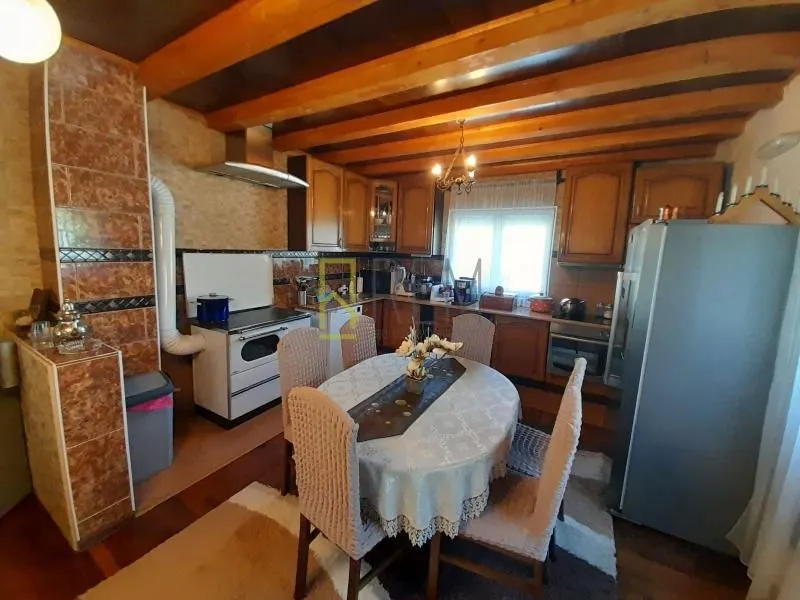 Prodaja, kuća, 210m², Cetinje, Crna Gora
