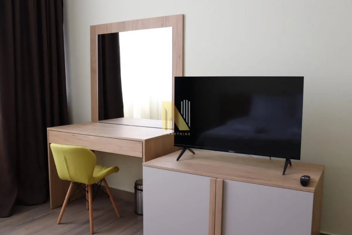 Sale, office space, 523m², Šid, Srbija
