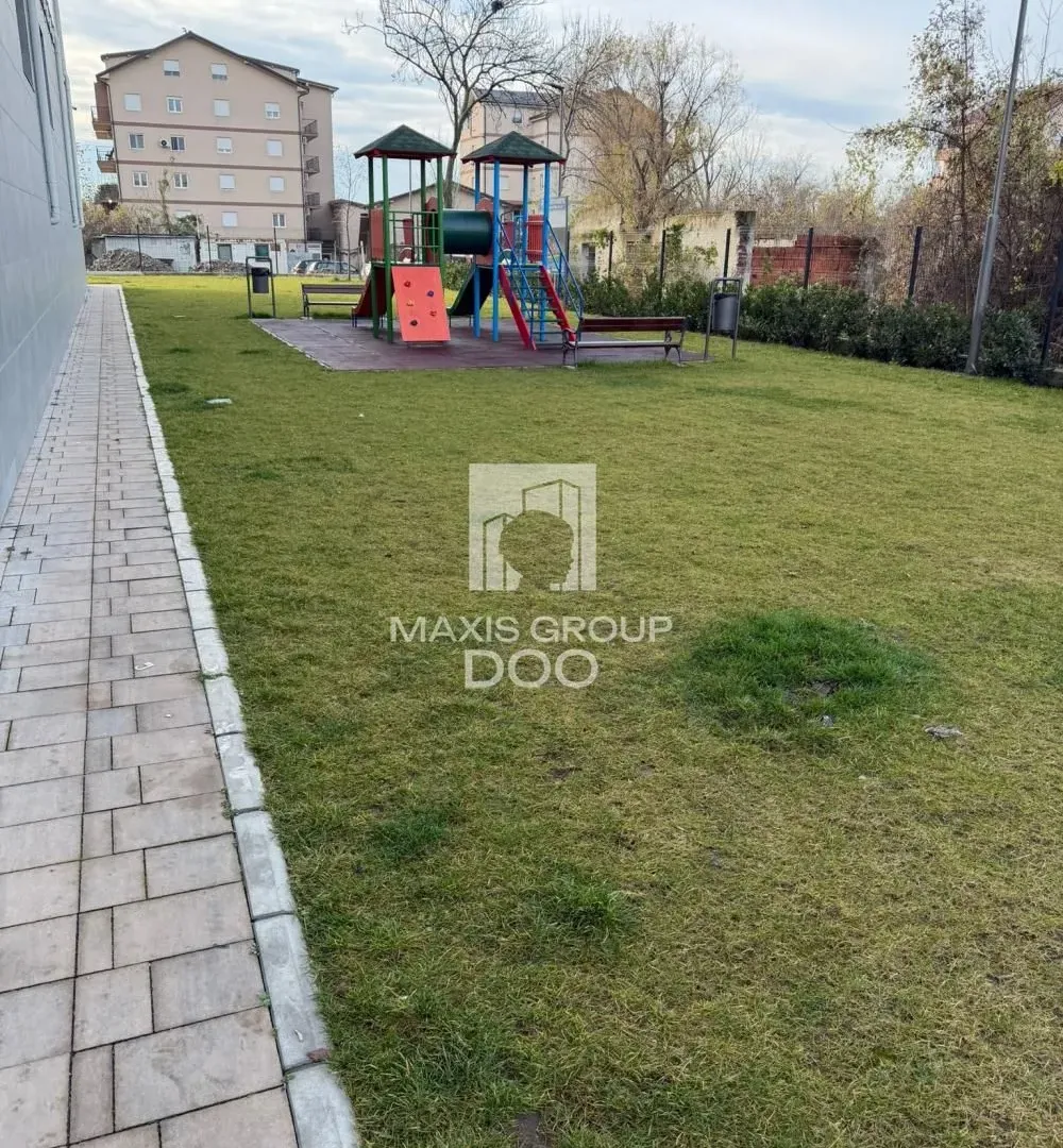 Prodaja, četvorosoban stan, 93m², Zemun Sve Podlokacije, Beograd