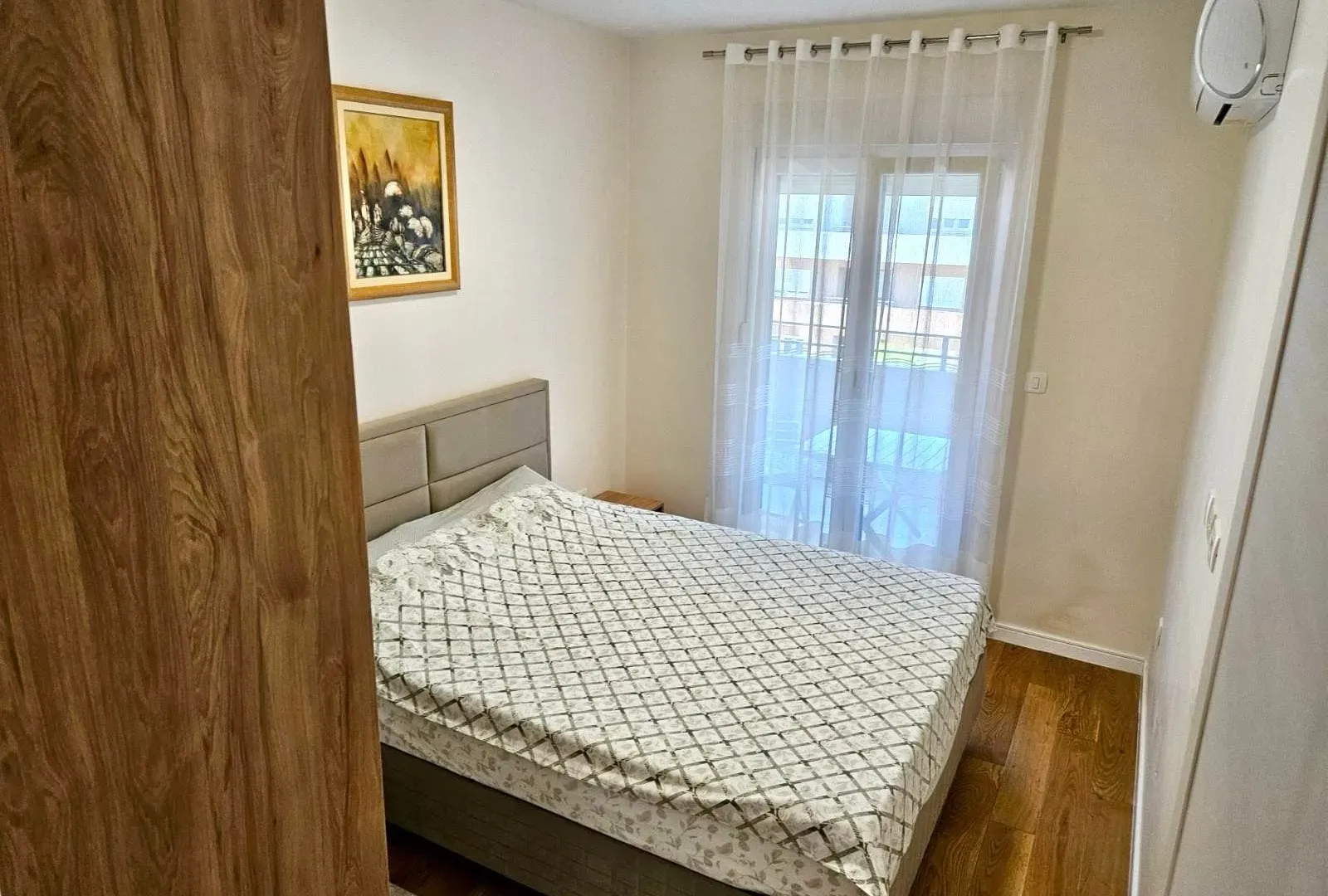 Izdavanje, jednosoban stan, 47m², Central Point, Podgorica