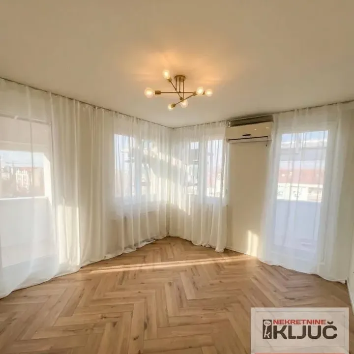 Prodaja, dvosoban stan, 49m², Nova Detelinara, Novi Sad Sve Podlokacije
