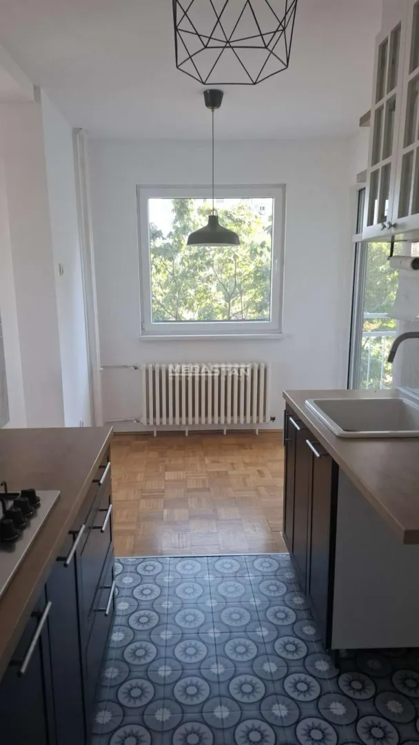 Rent, two bedroom apartment, 65m², Novi Beograd Blok 61, Novi Beograd Sve Podlokacije