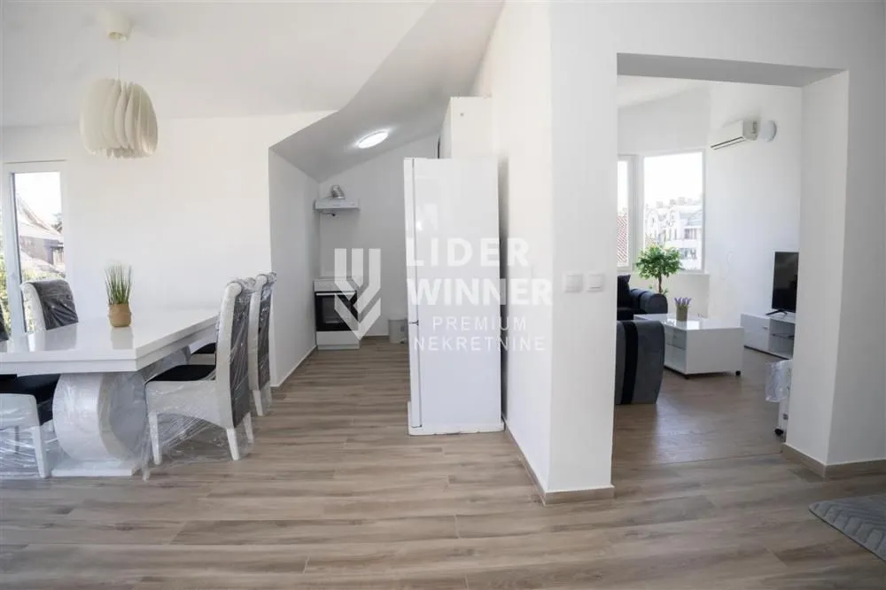 Rent, four bedroom apartment, 125m², Čukarica, Beograd