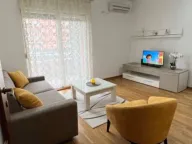 Izdavanje, jednosoban stan, 51m², City Kvart, Podgorica - image 1