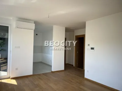 Izdavanje, poslovni prostor, 59m², Centar, Novi Sad - image 8