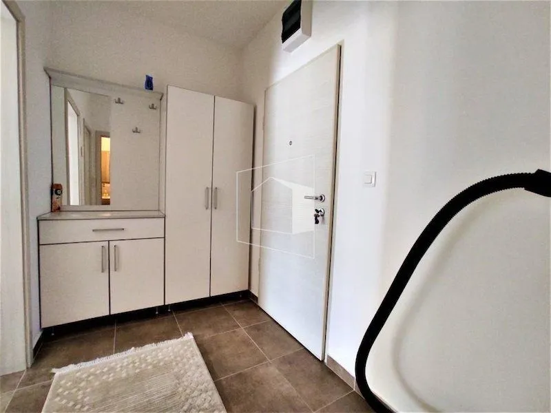 Izdavanje, jednosoban stan, 55m², Ljubović, Podgorica