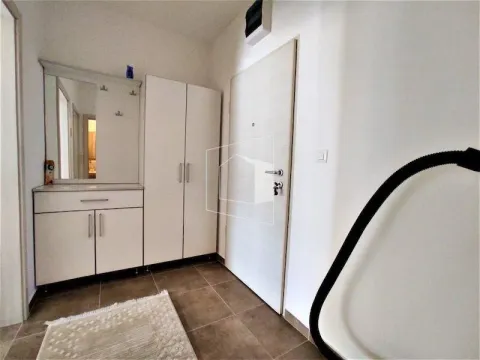 Izdavanje, jednosoban stan, 55m², Ljubović, Podgorica - image 4