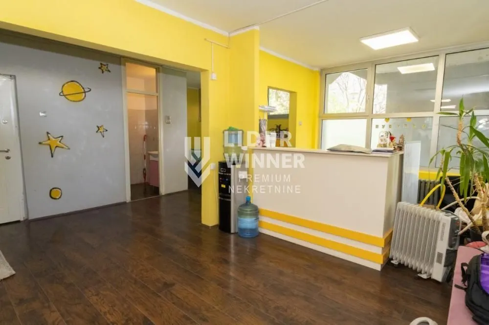 Prodaja, poslovni prostor, 76m², Novi Beograd Sve Podlokacije, Beograd