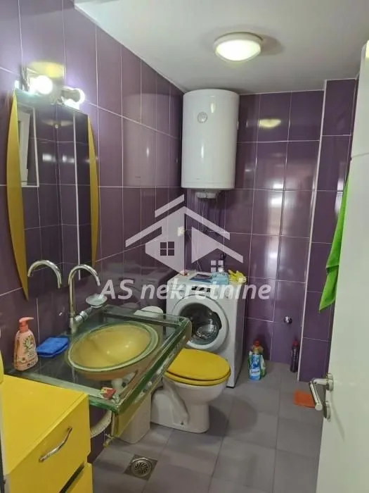 Rent, two bedroom apartment, 52m², Đeram Pijaca, Beograd