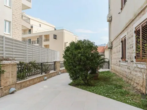 Sale, one bedroom apartment, 41m², Babin Do, Budva - image 8