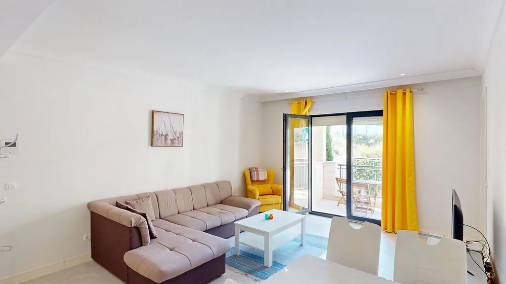 Prodaja, dvosoban stan, 55m², Tivat, Crna Gora