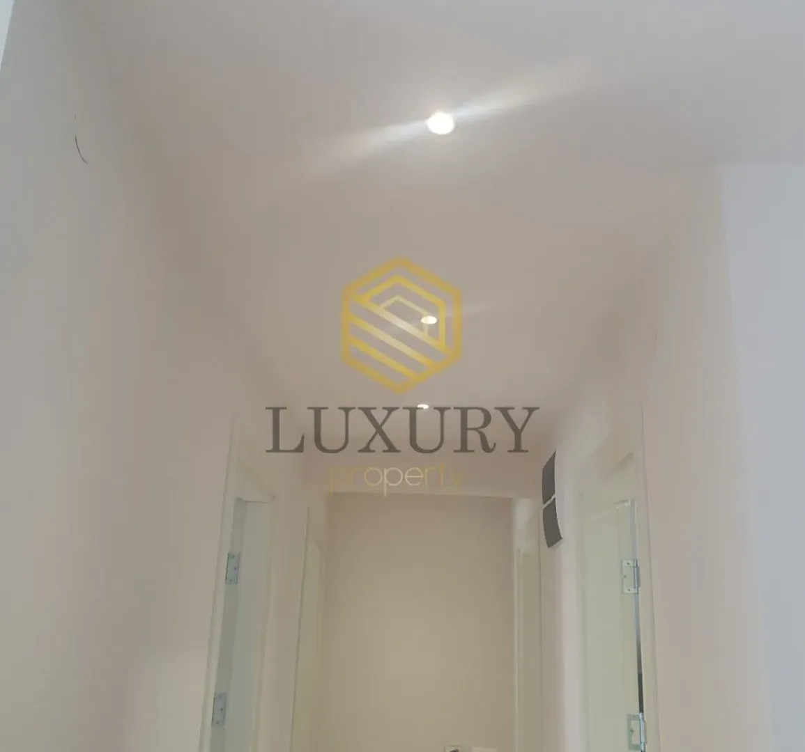 Izdavanje, dvosoban stan, 82m², Preko Morače, Podgorica