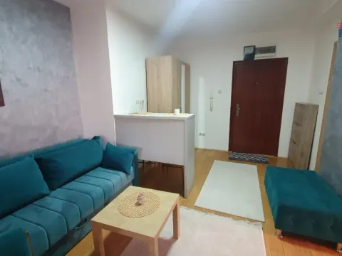 Rent, one bedroom apartment, 35m², Bulevar Evrope, Novi Sad Sve Podlokacije - image 2