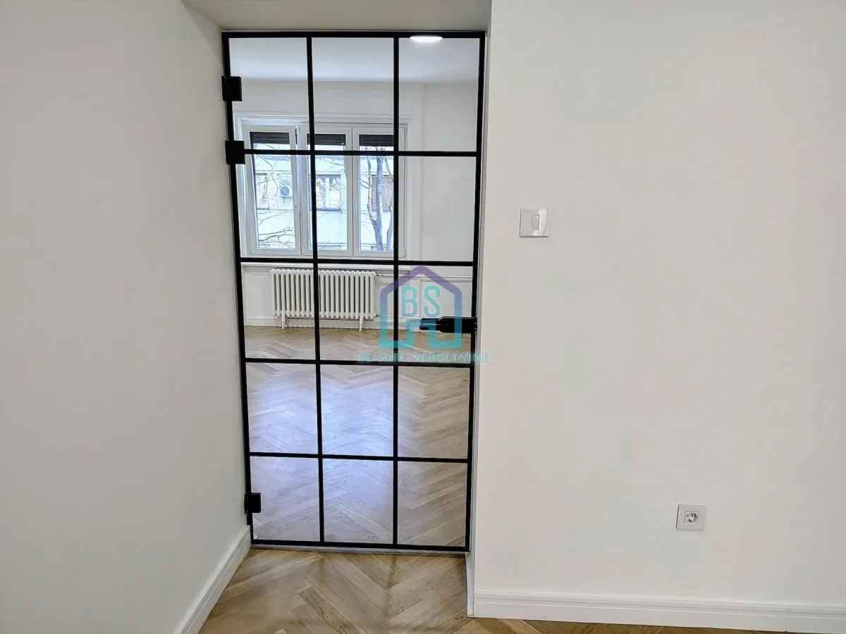 Prodaja, trosoban stan, 85m², Stari grad, Novi Sad
