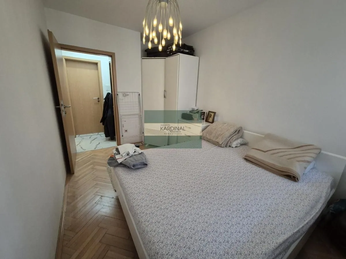Prodaja, trosoban stan, 79m², Centar, Jagodina