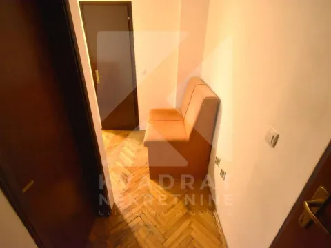 Rent, one bedroom apartment, 33m², Stara Varoš, Podgorica - image 3