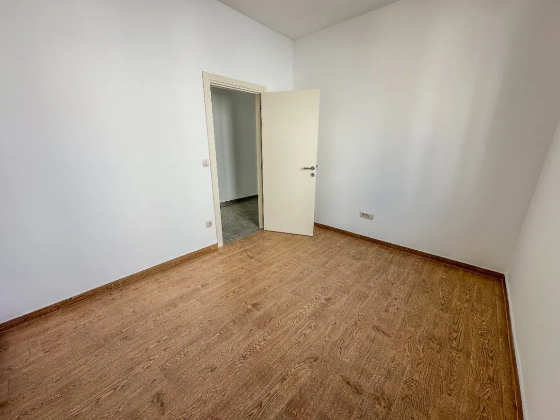 Prodaja, dvosoban stan, 85m², Bečići, Budva