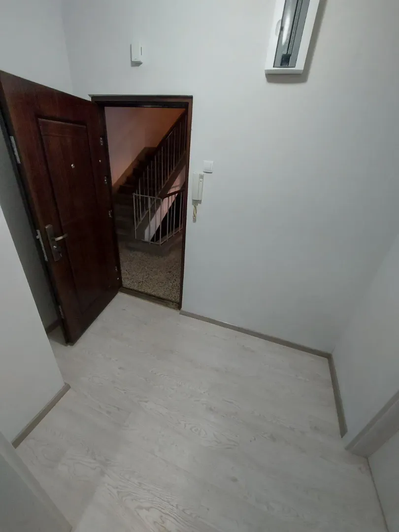 Izdavanje, dvosoban stan, 43m², Preko Morače, Podgorica