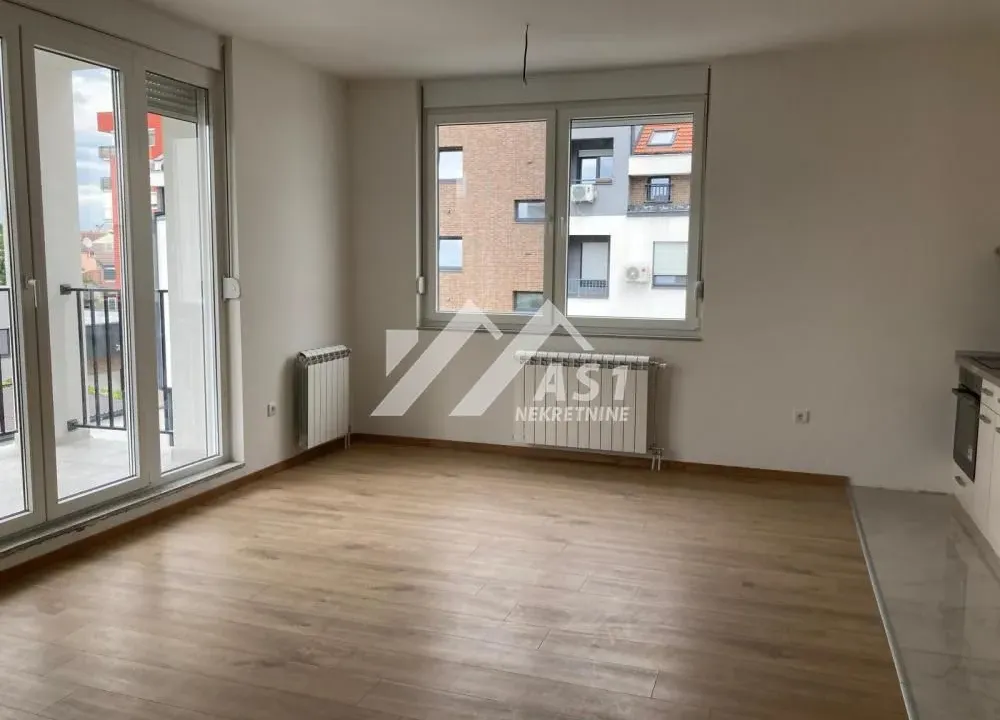 Izdavanje, trosoban stan, 65m², Adamovićevo Naselje, Novi Sad Sve Podlokacije