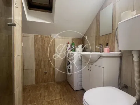 Izdavanje, trosoban stan, 51m², Zemun Centar, Zemun Sve Podlokacije - image 8