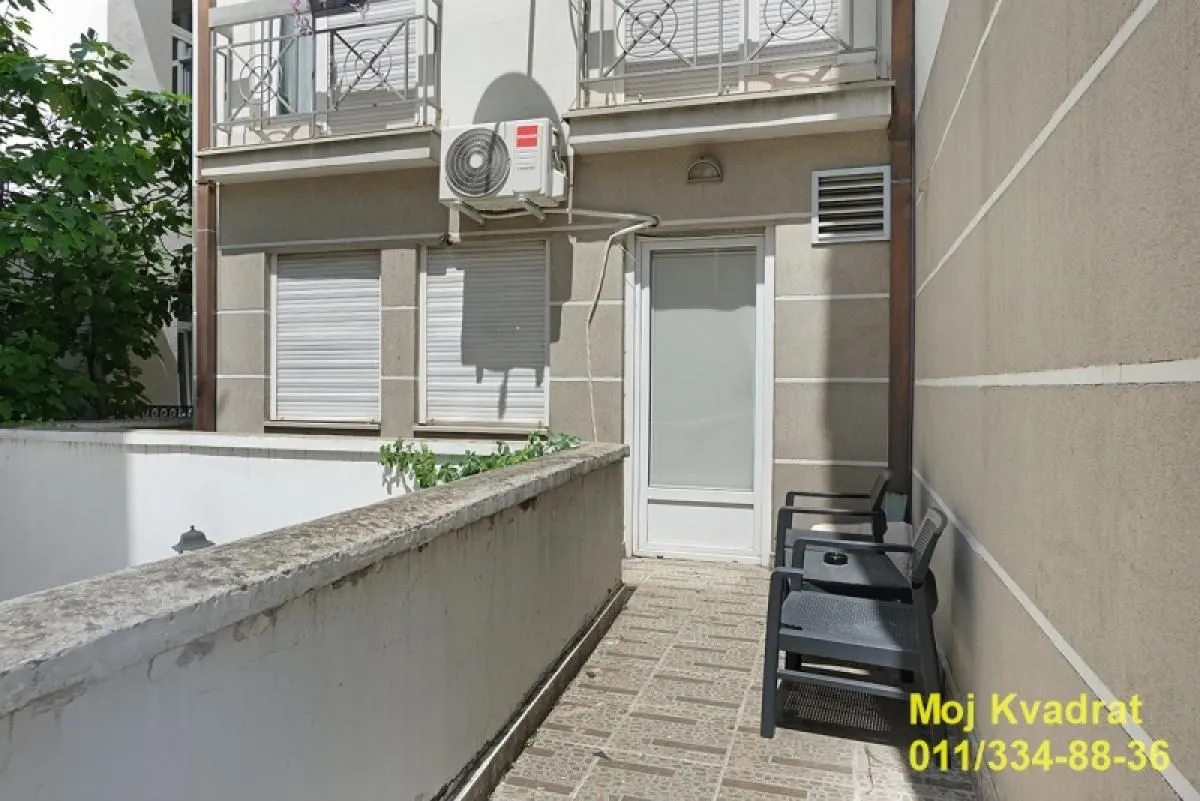 Prodaja, poslovni prostor, 109m², Čubura, Beograd