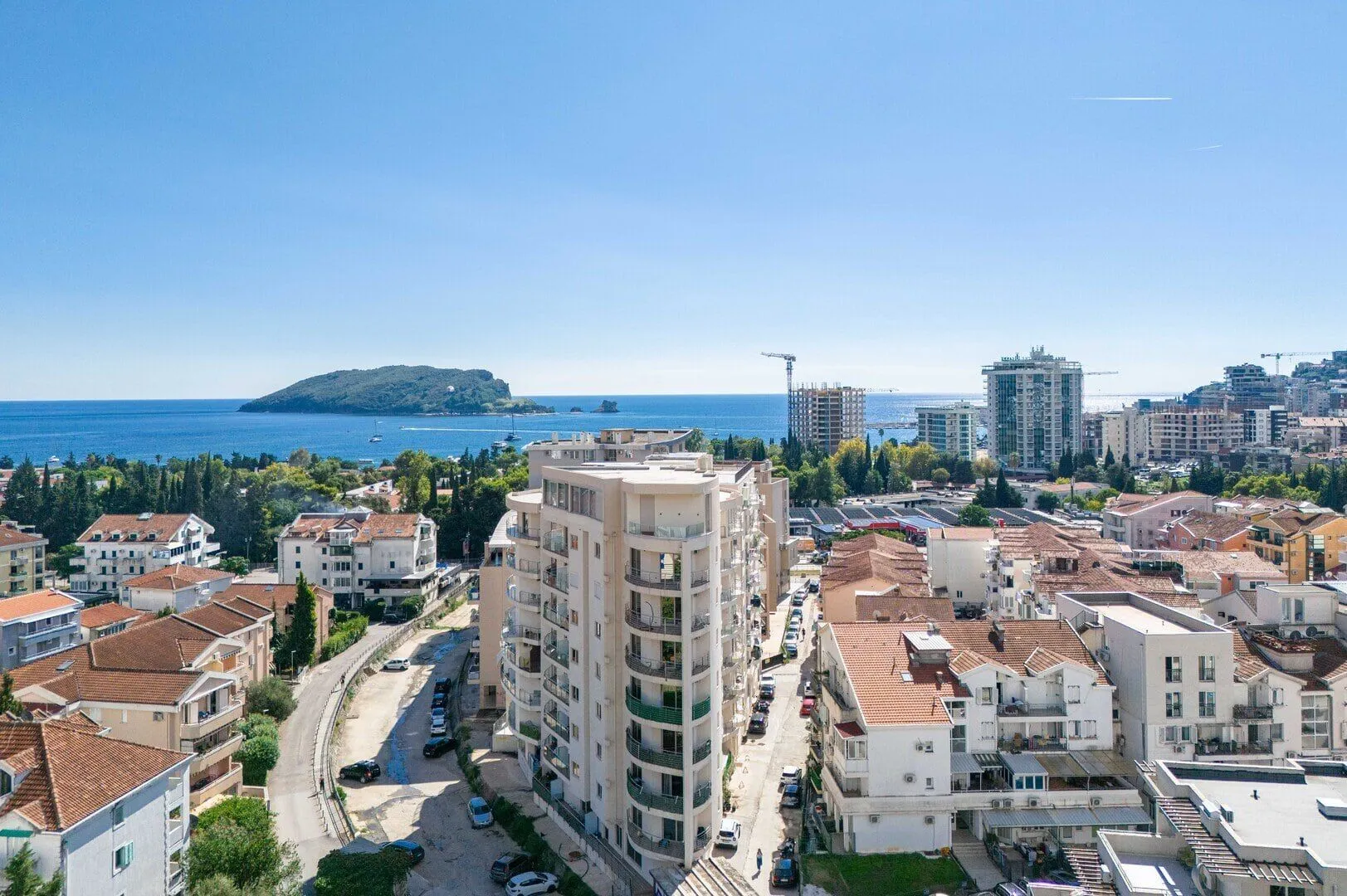Sale, three bedroom apartment, 450m², Budva, Crna Gora