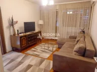 Izdavanje, dvosoban stan, 77m², Zemun Centar, Zemun Sve Podlokacije - image 2